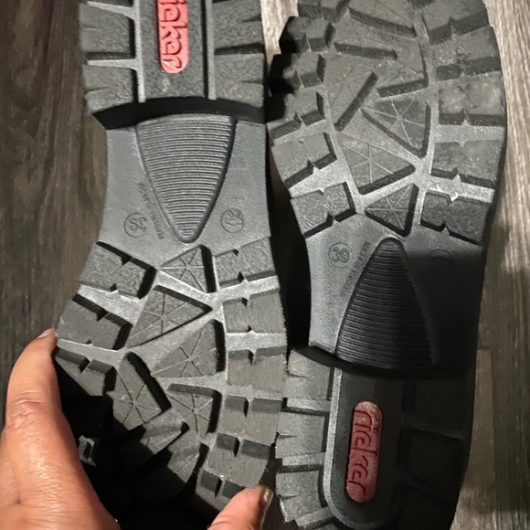 Women’s Rieker Boots - Picture 3 of 4